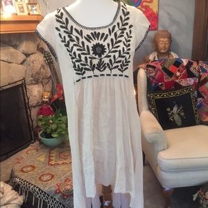 Cute Free People high-low Embroidered dress